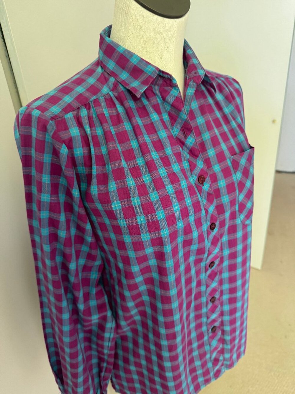 Vintage 80s Preppy Plaid Button Down - S - Picture 4 of 10